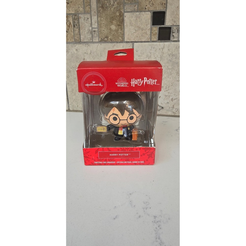 Hallmark Harry Potter Wizarding World Christmas Tree Ornament Stylized Figure
